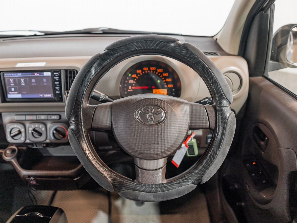 Toyota Passo 2015 - фото автомобиля