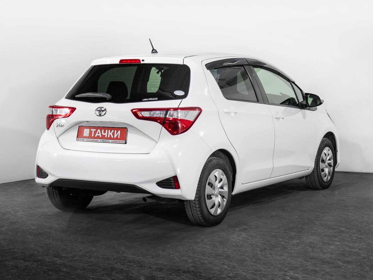 Toyota Vitz 2018 - фото автомобиля