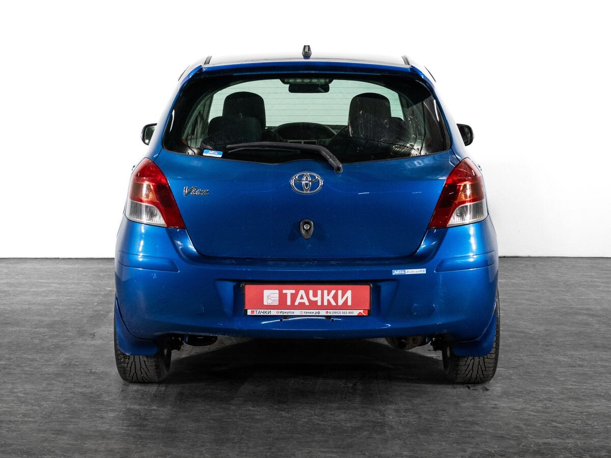 Toyota Vitz 2009 - фото автомобиля