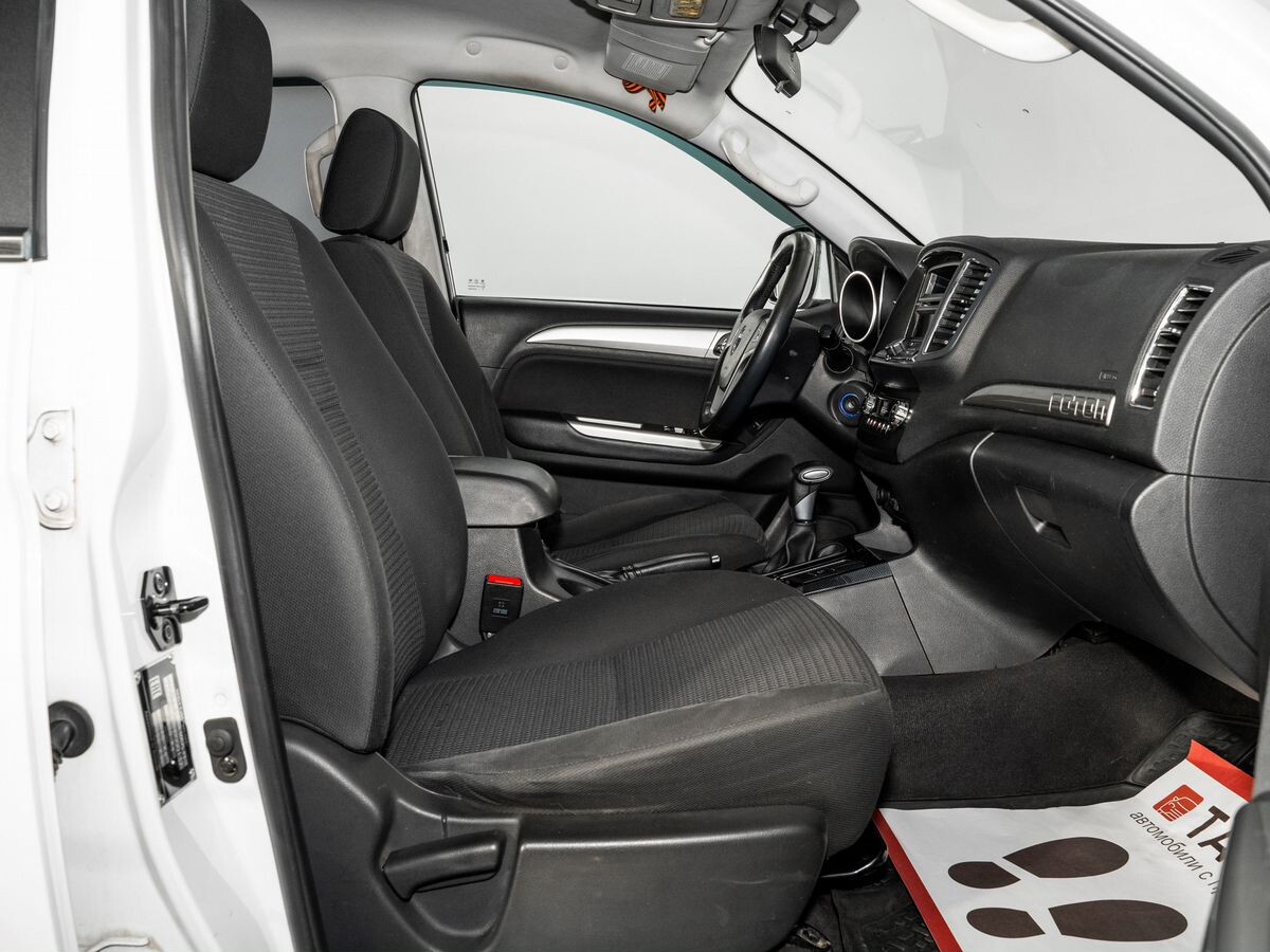 Foton Sauvana 2016 - фото автомобиля