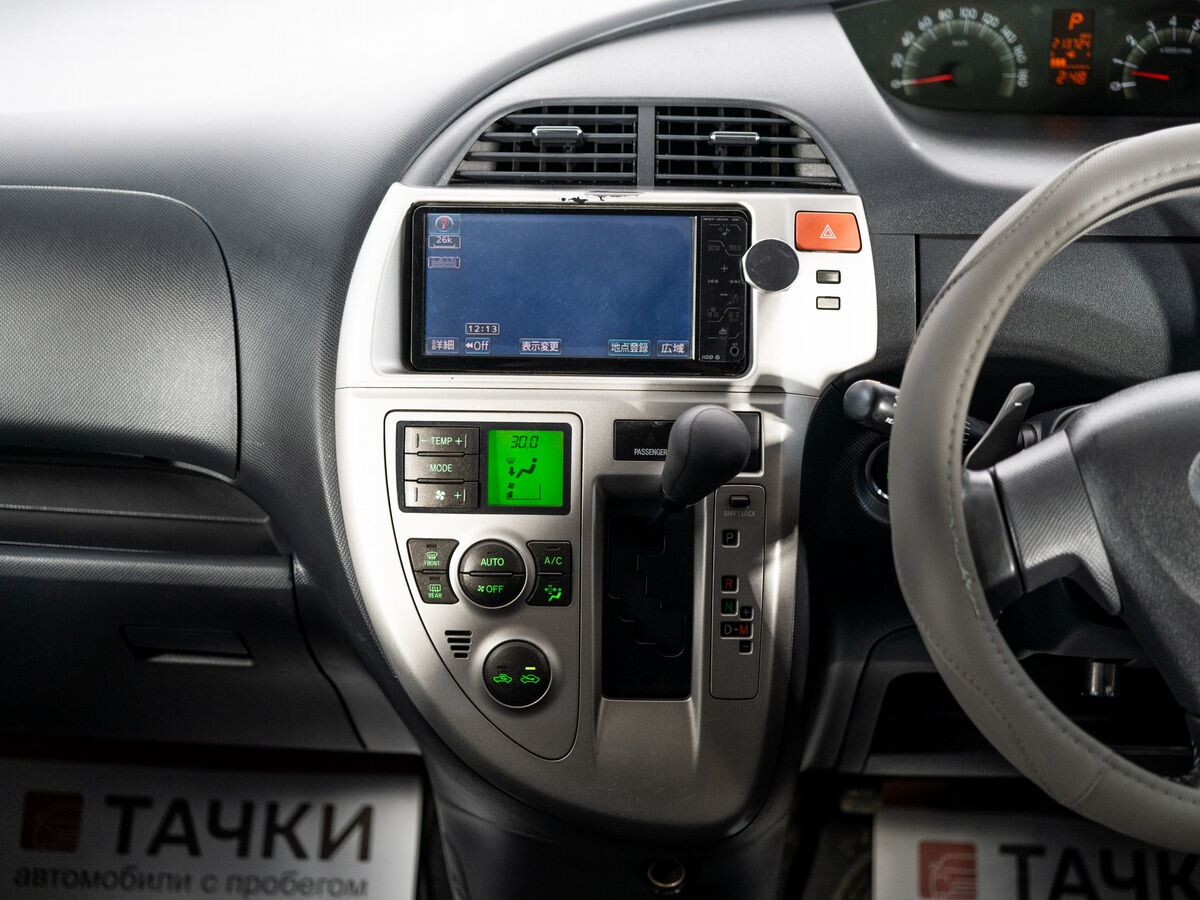 Toyota Ractis 2008 - фото автомобиля