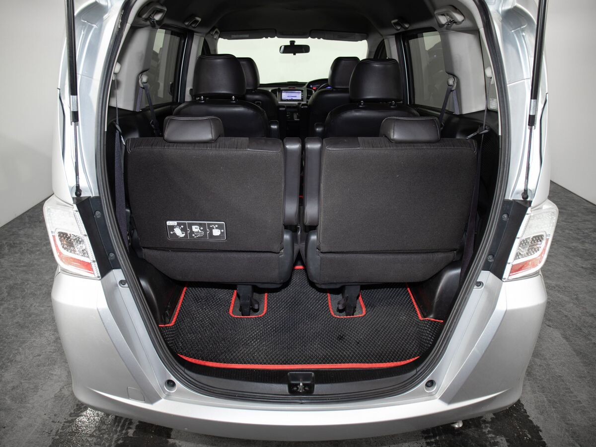 Honda Freed 2014 - фото автомобиля