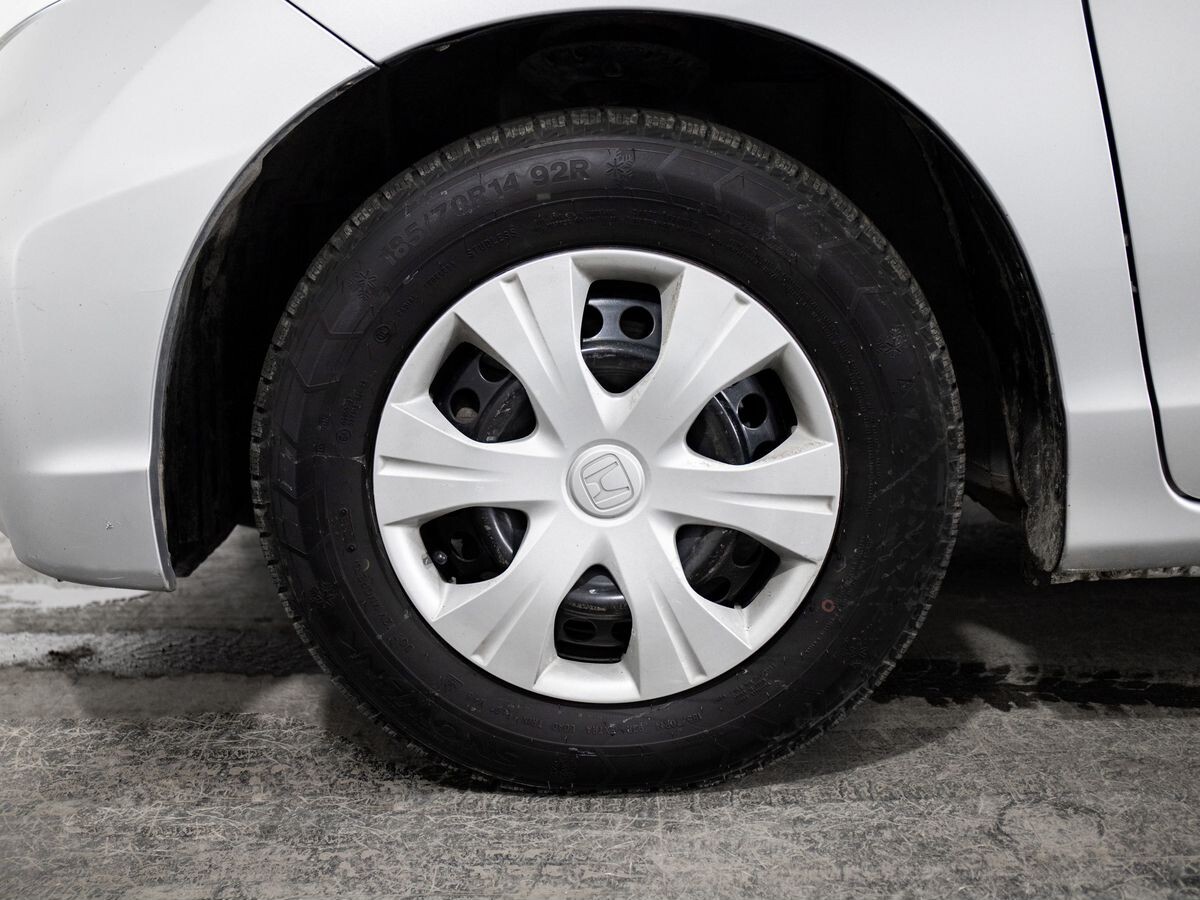 Honda Freed 2014 - фото автомобиля