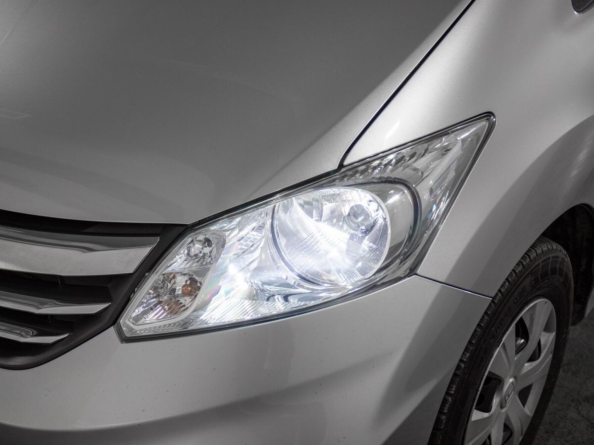 Honda Freed 2014 - фото автомобиля