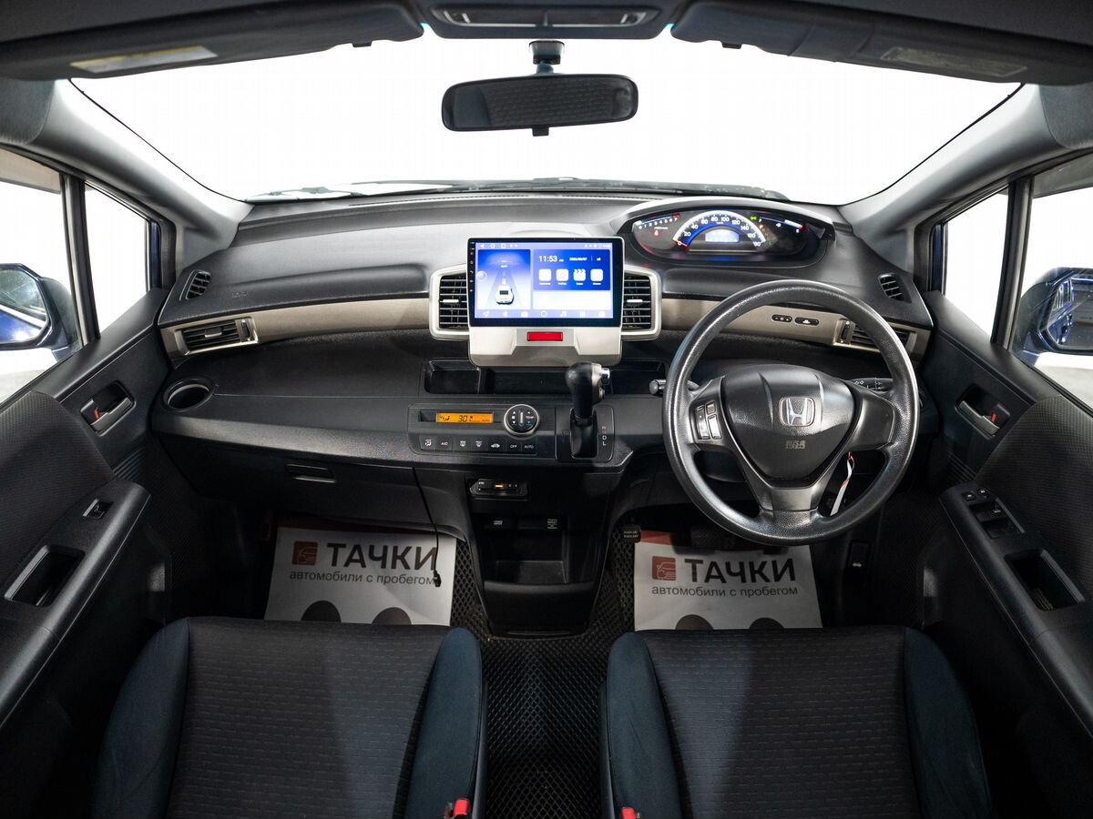 Honda Freed 2010 - фото автомобиля