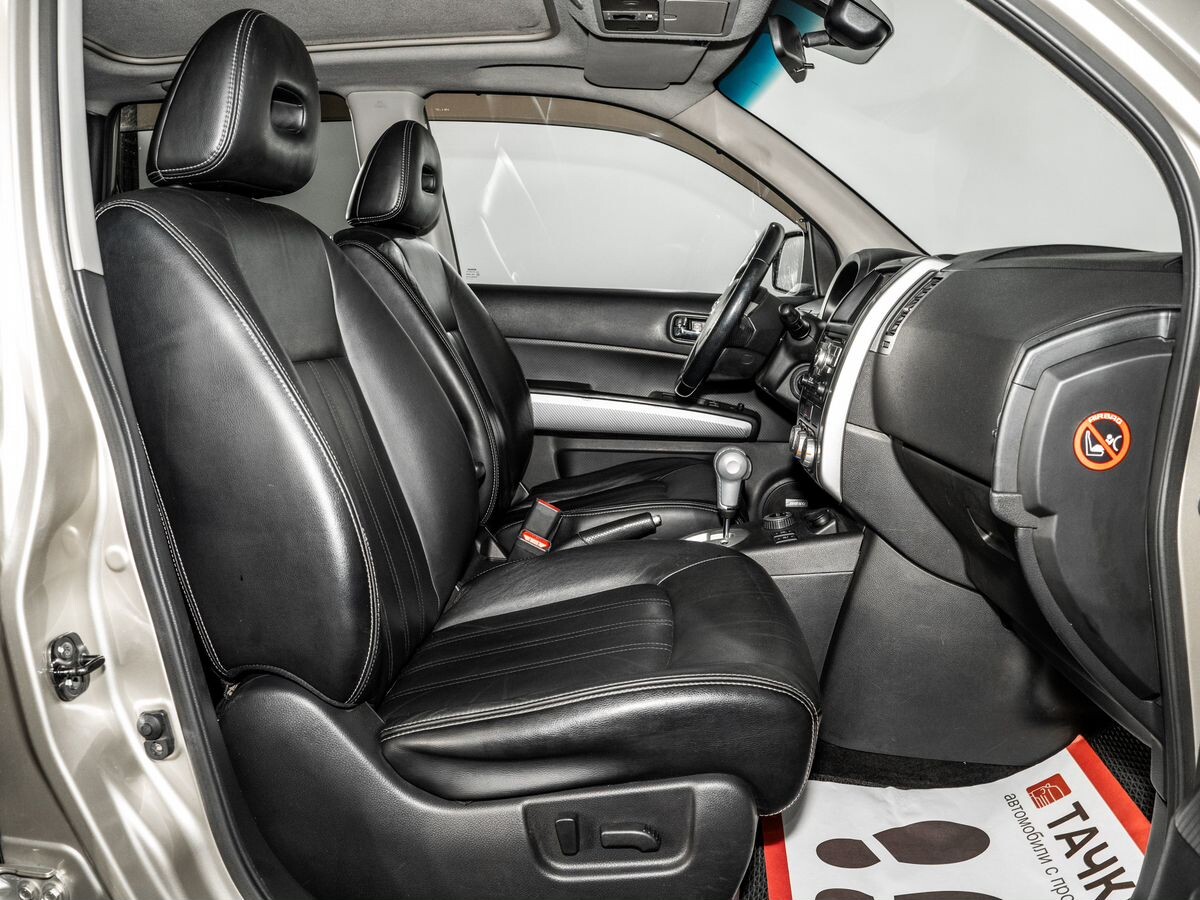 Nissan X-Trail 2012 - фото автомобиля