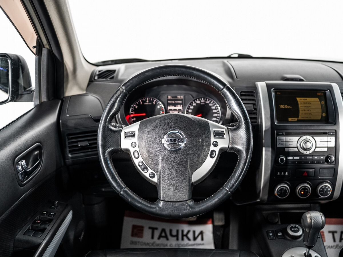 Nissan X-Trail 2012 - фото автомобиля