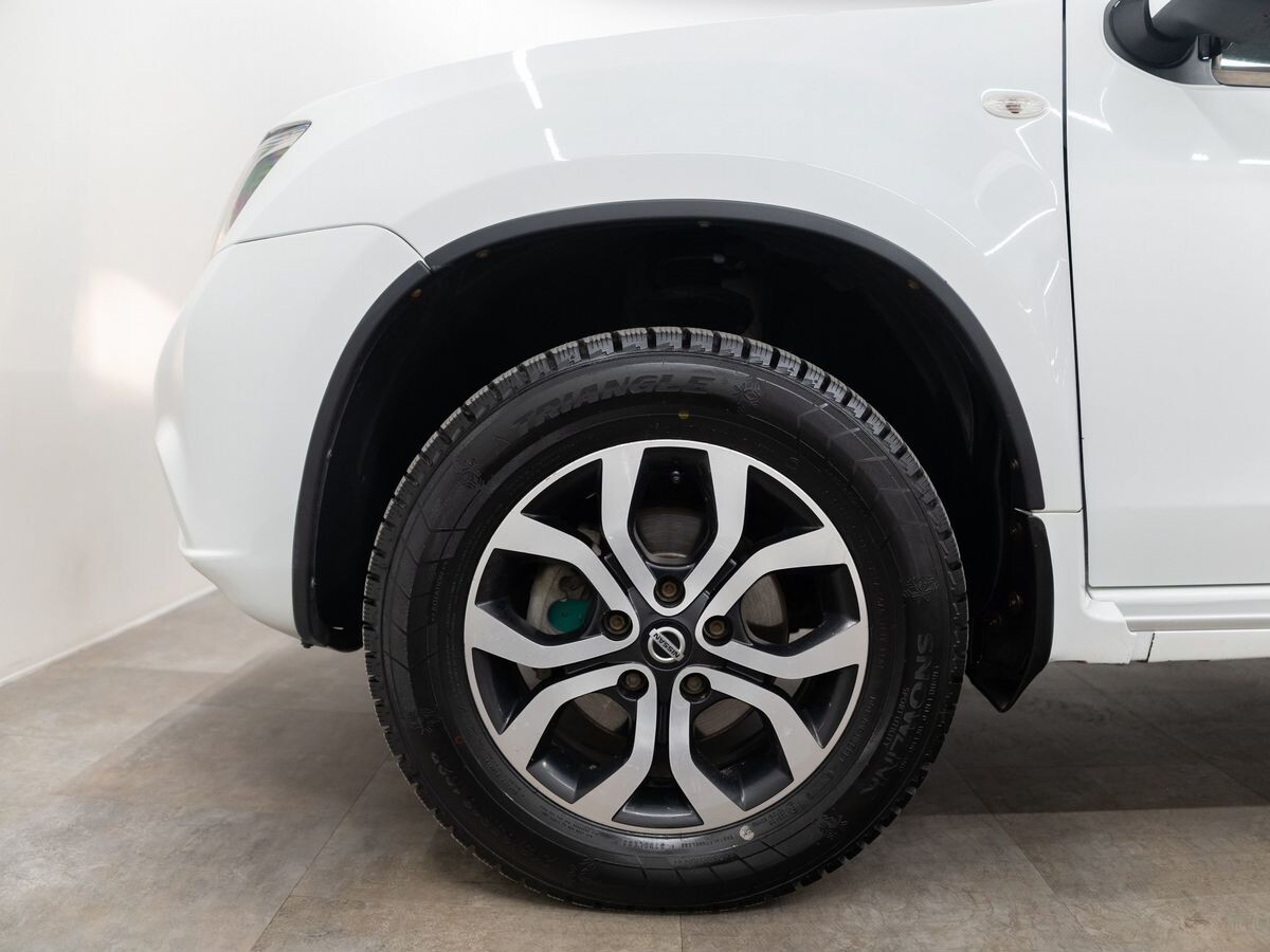 Nissan Terrano 2020 - фото автомобиля