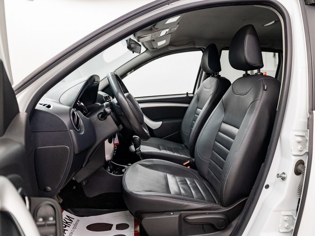 Nissan Terrano 2020 - фото автомобиля