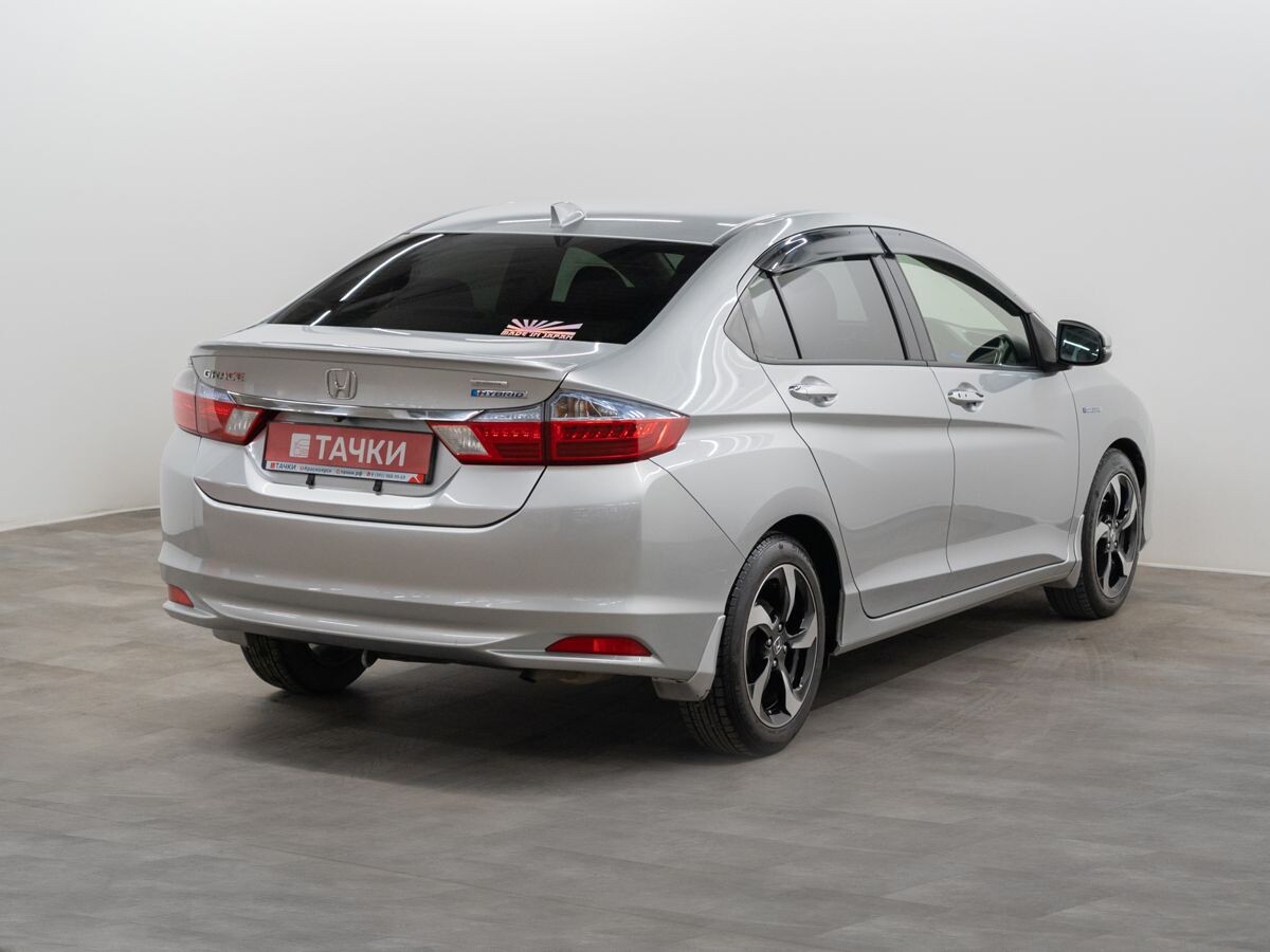 Honda Grace 2014 - фото автомобиля