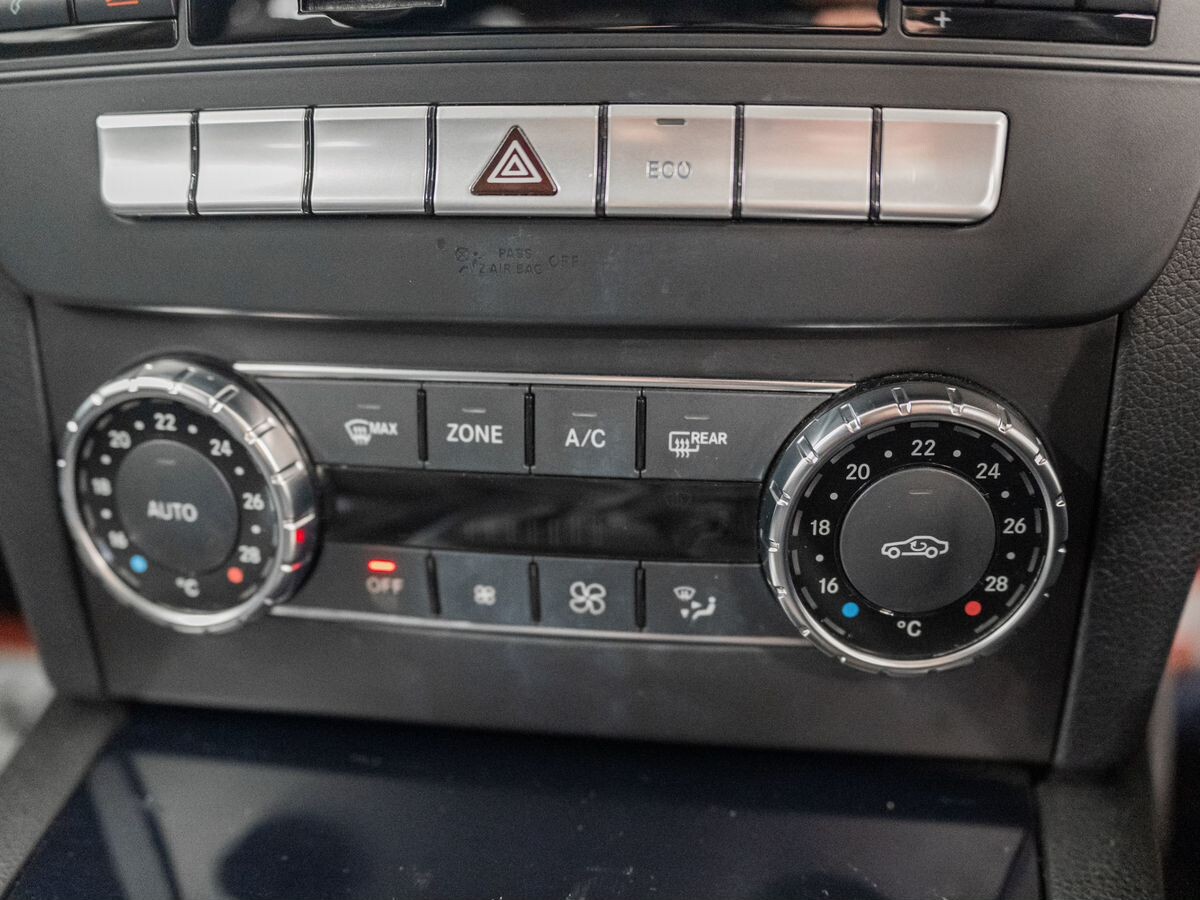 Mercedes-Benz C-Класс 2012 - фото автомобиля