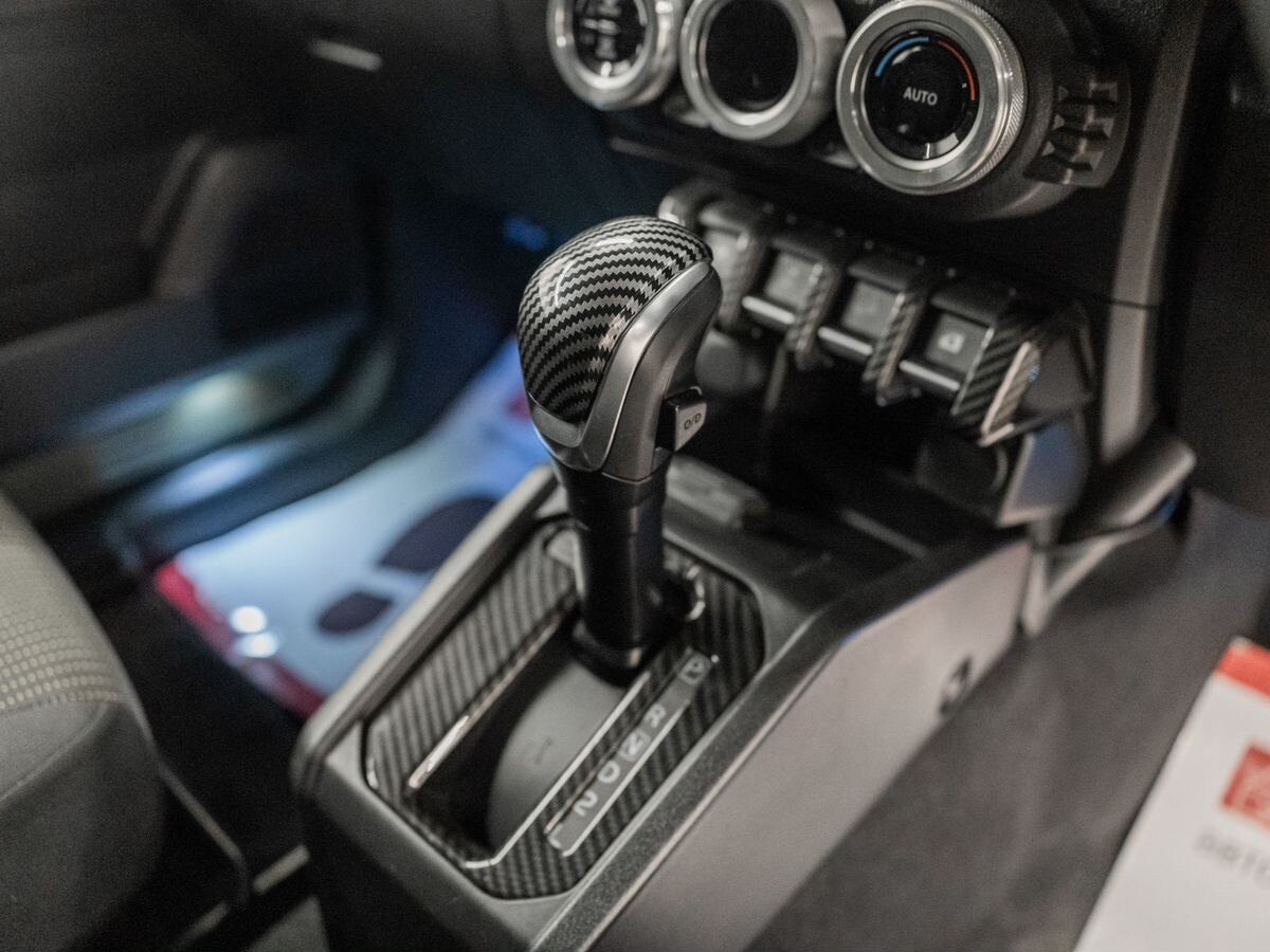 Suzuki Jimny 2018 - фото автомобиля