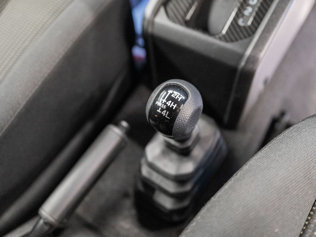 Suzuki Jimny 2018 - фото автомобиля