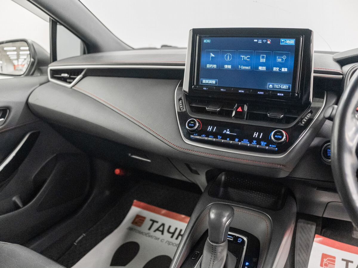 Toyota Corolla 2018 - фото автомобиля