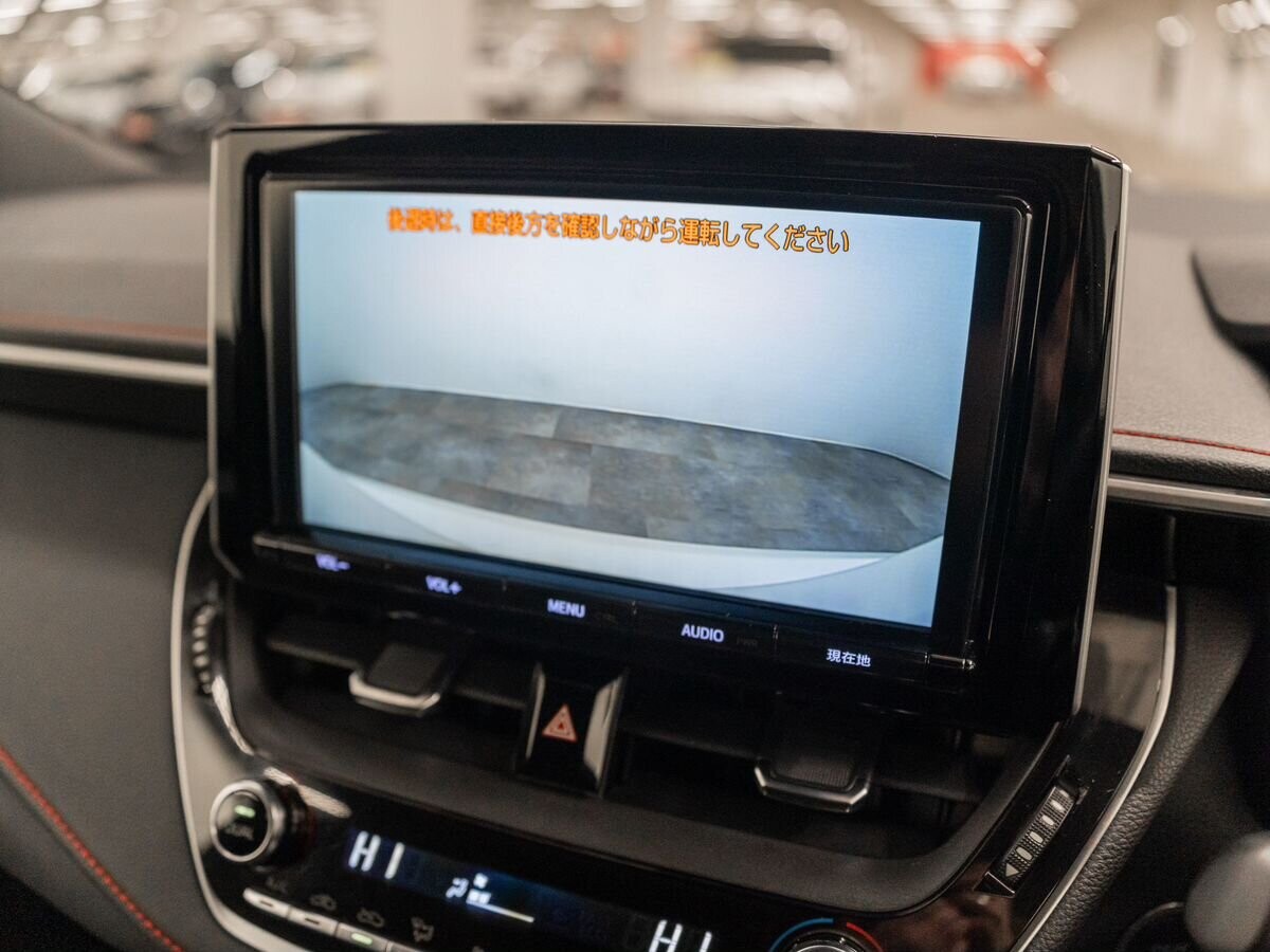 Toyota Corolla 2018 - фото автомобиля