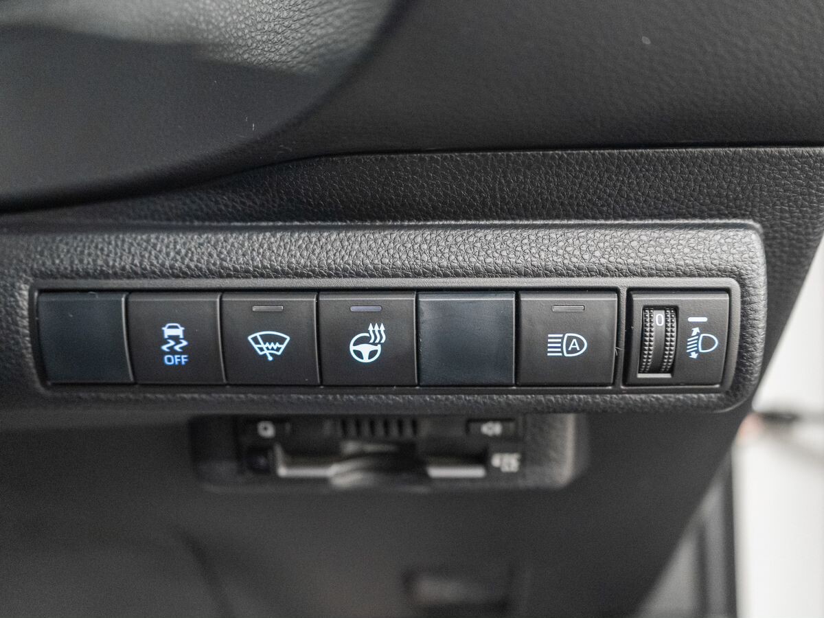 Toyota Corolla 2018 - фото автомобиля