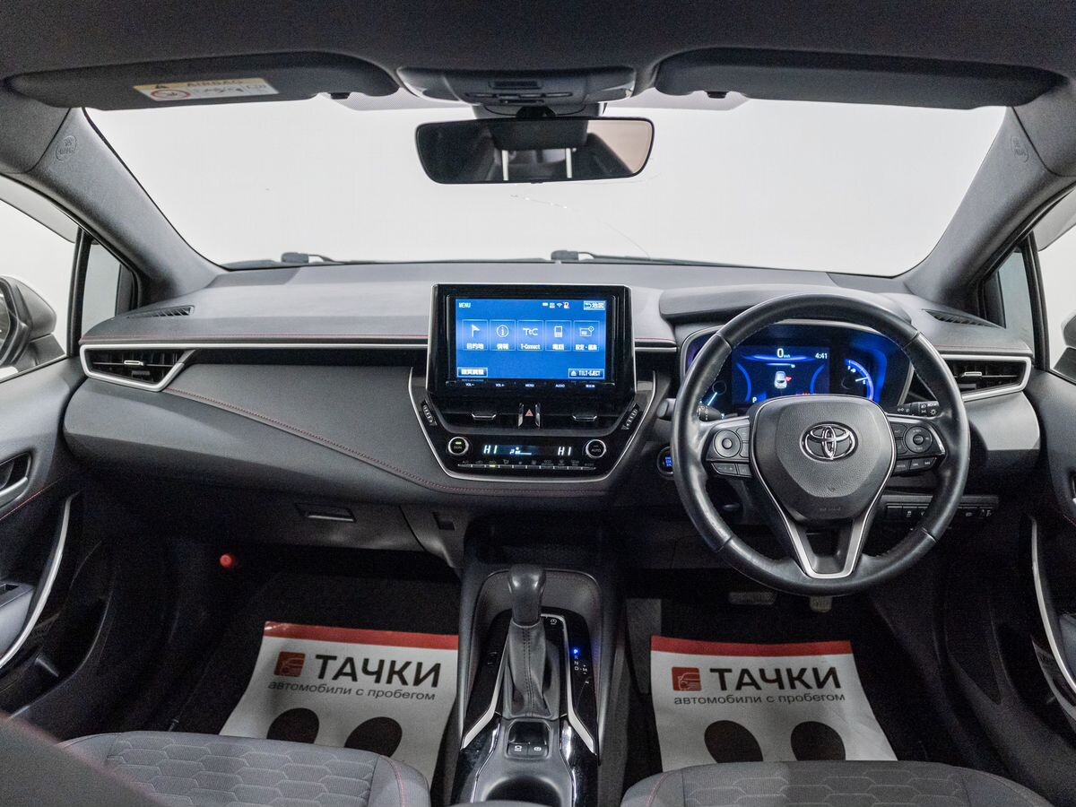 Toyota Corolla 2018 - фото автомобиля