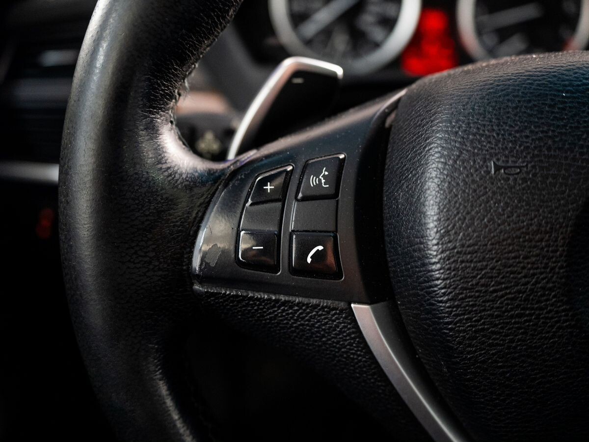 BMW X6 2011 - фото автомобиля