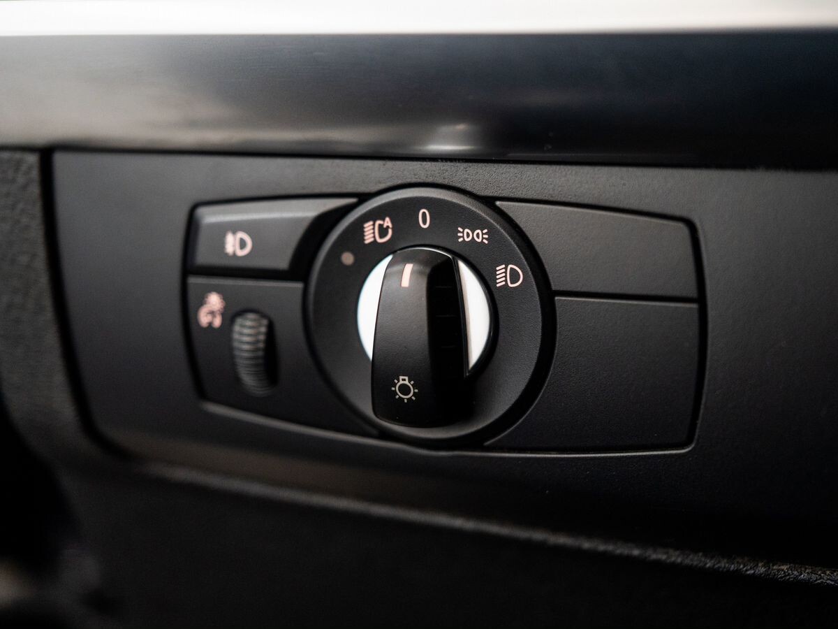 BMW X6 2011 - фото автомобиля