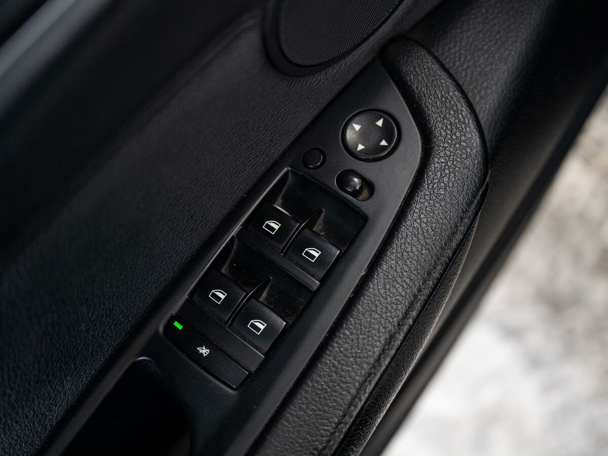 BMW X6 2011 - фото автомобиля