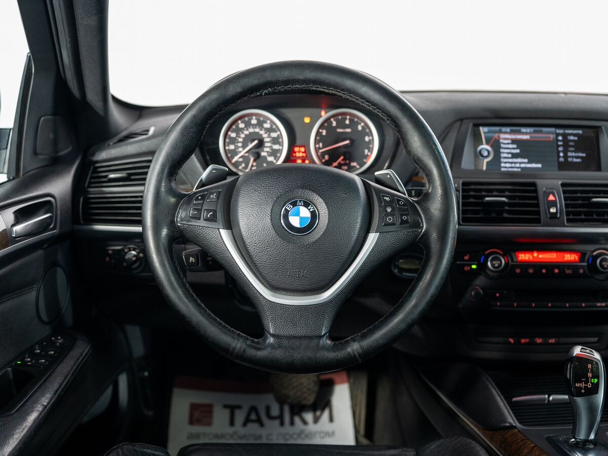 BMW X6 2011 - фото автомобиля