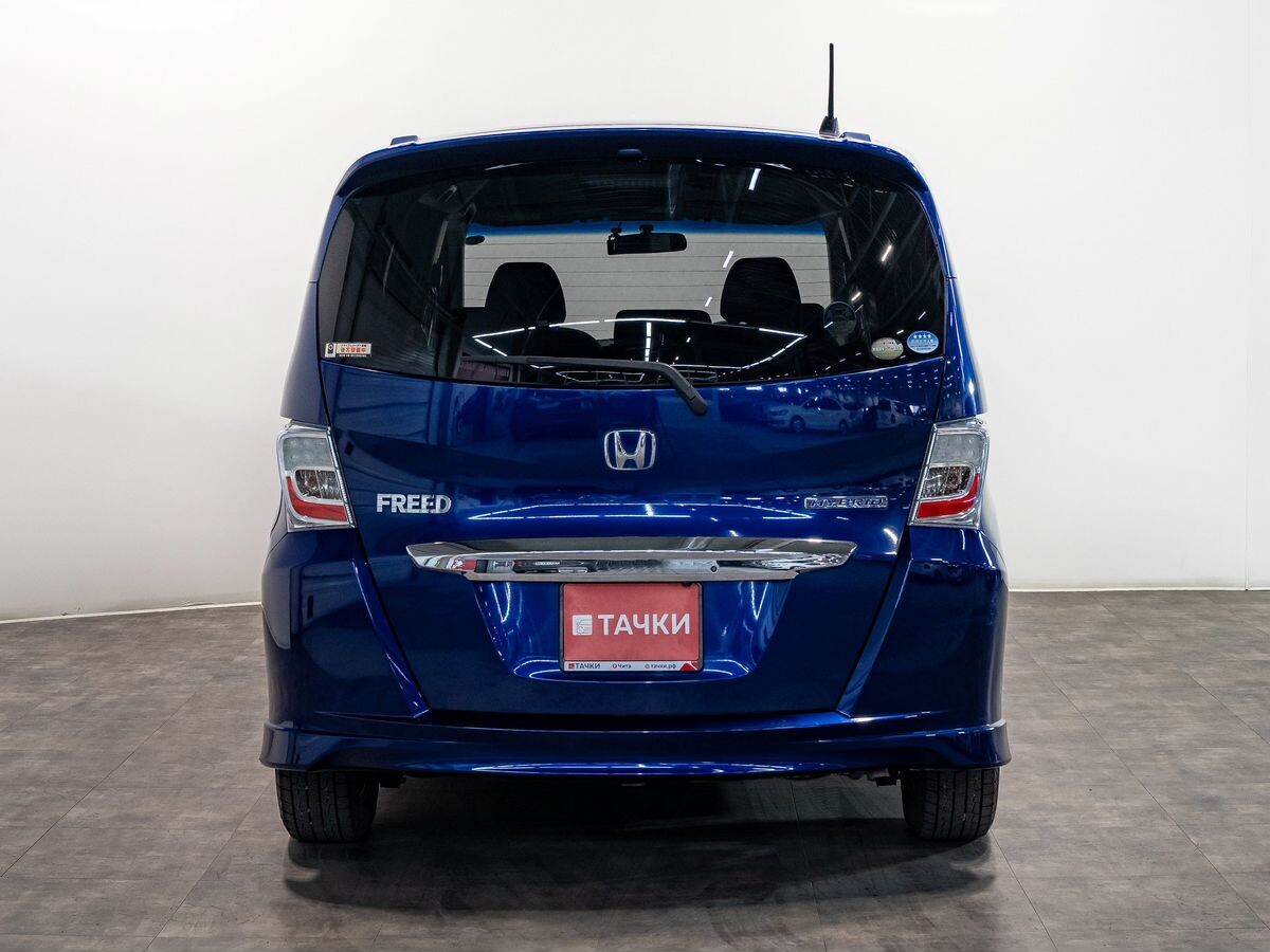 Honda Freed 2011 - фото автомобиля