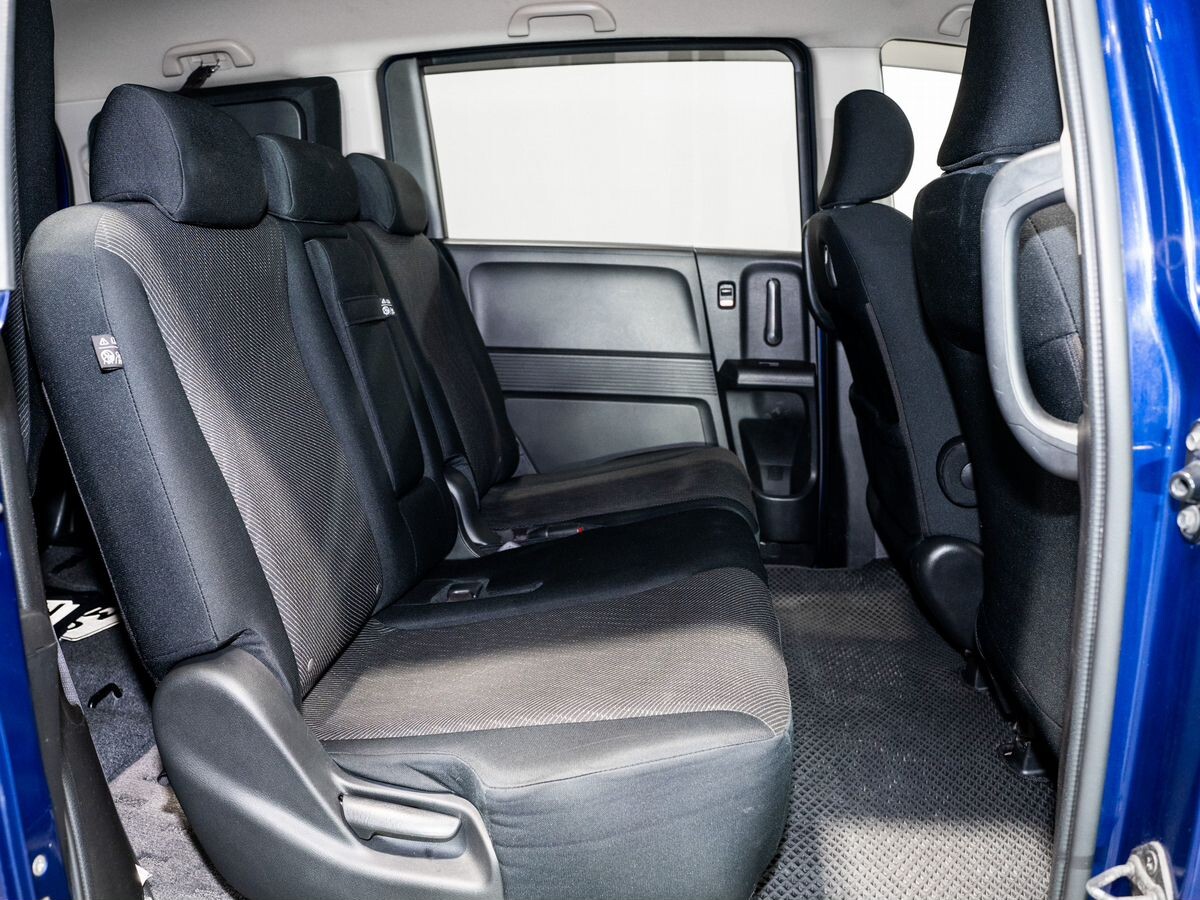 Honda Freed 2011 - фото автомобиля