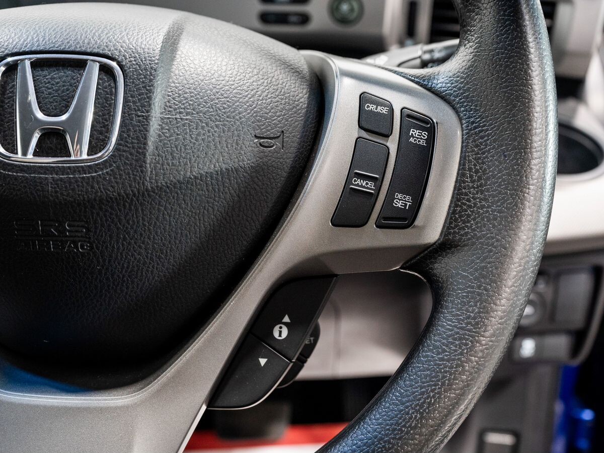 Honda Freed 2011 - фото автомобиля