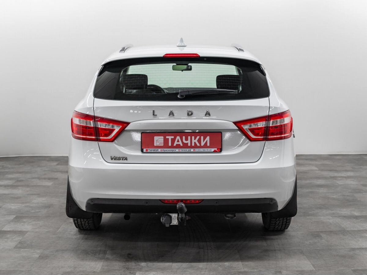 Lada (ВАЗ) Vesta 2019 - фото автомобиля