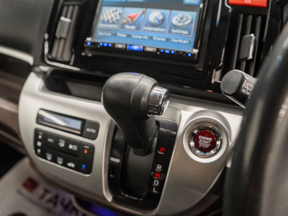 Honda N-WGN 2013 - фото автомобиля