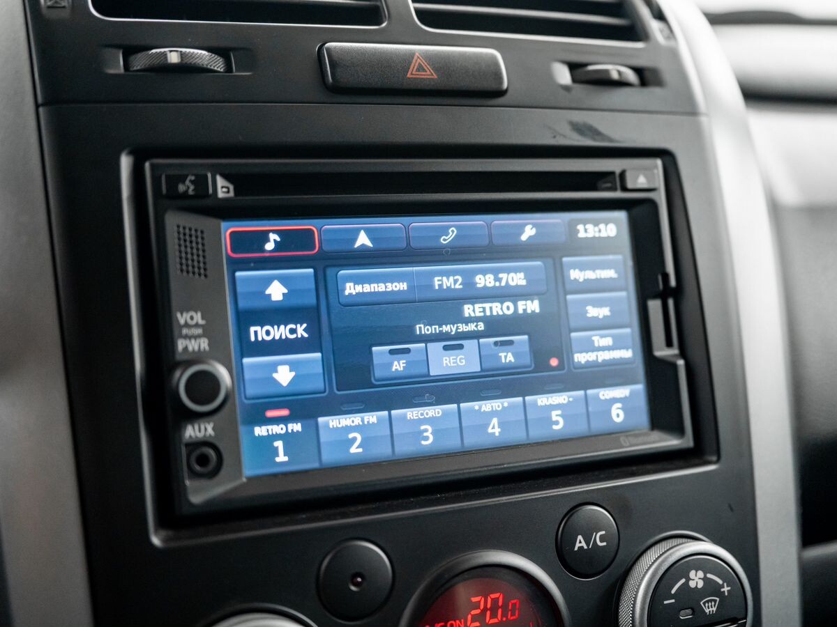 Suzuki Grand Vitara 2012 - фото автомобиля