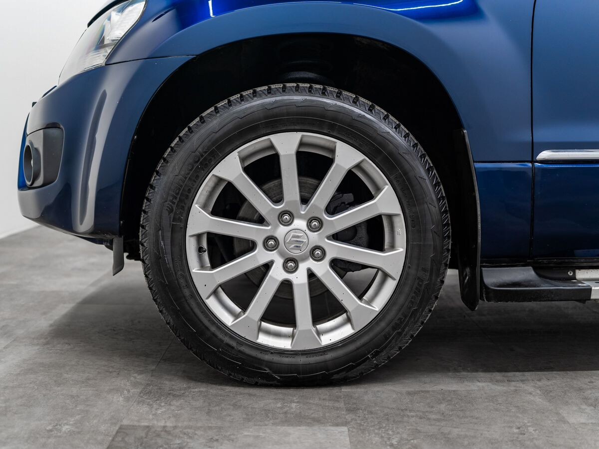 Suzuki Grand Vitara 2012 - фото автомобиля
