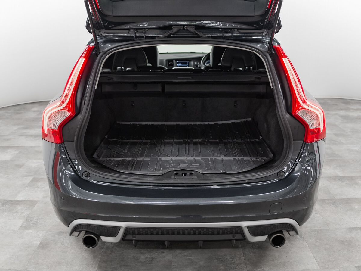 Volvo V60 2013 - фото автомобиля