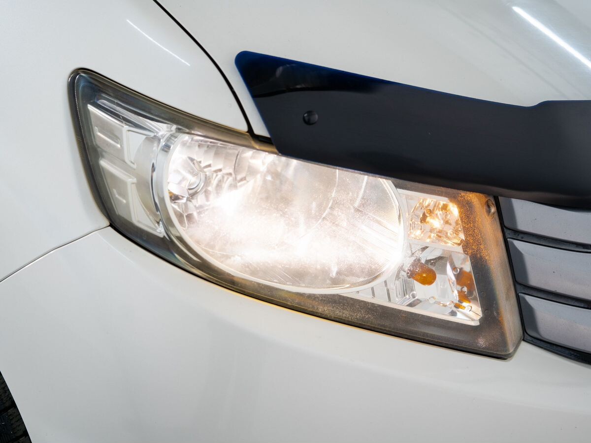 Honda Freed Spike 2010 - фото автомобиля