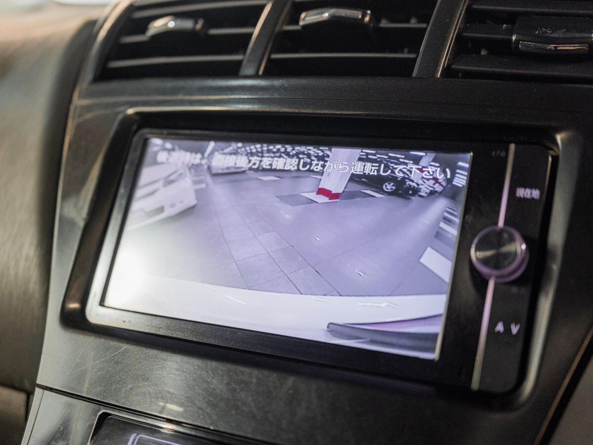 Toyota Prius Alpha 2014 - фото автомобиля