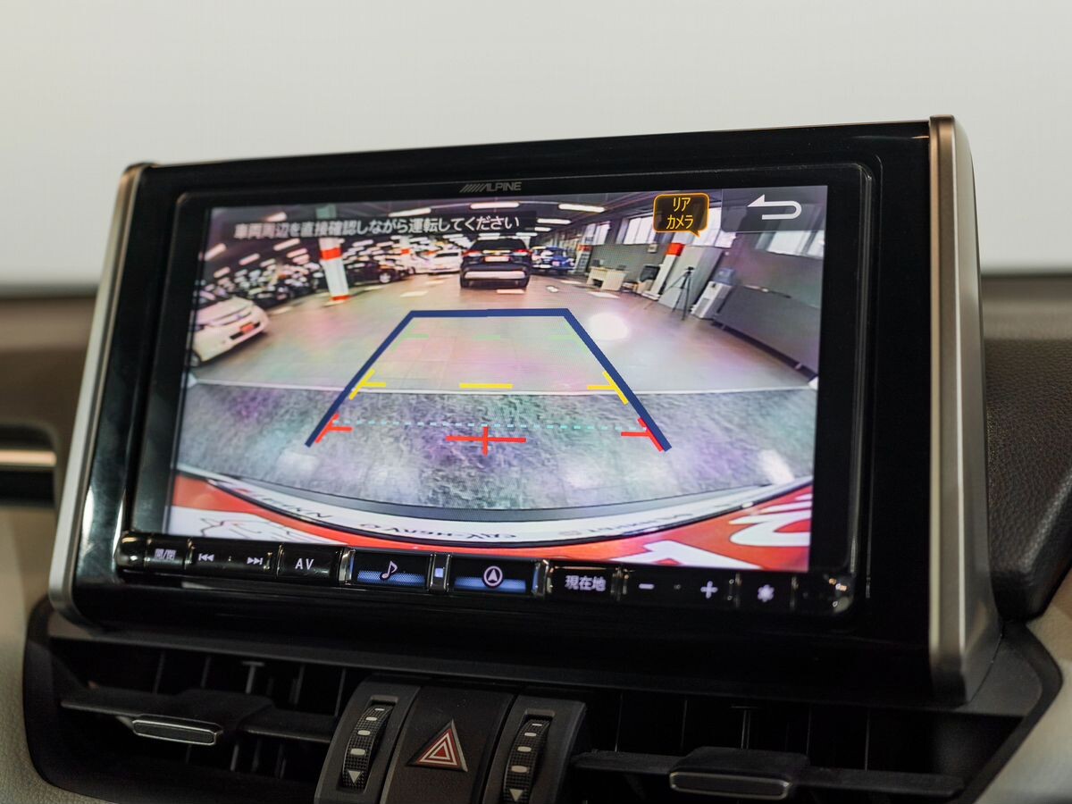 Toyota RAV4 2020 - фото автомобиля