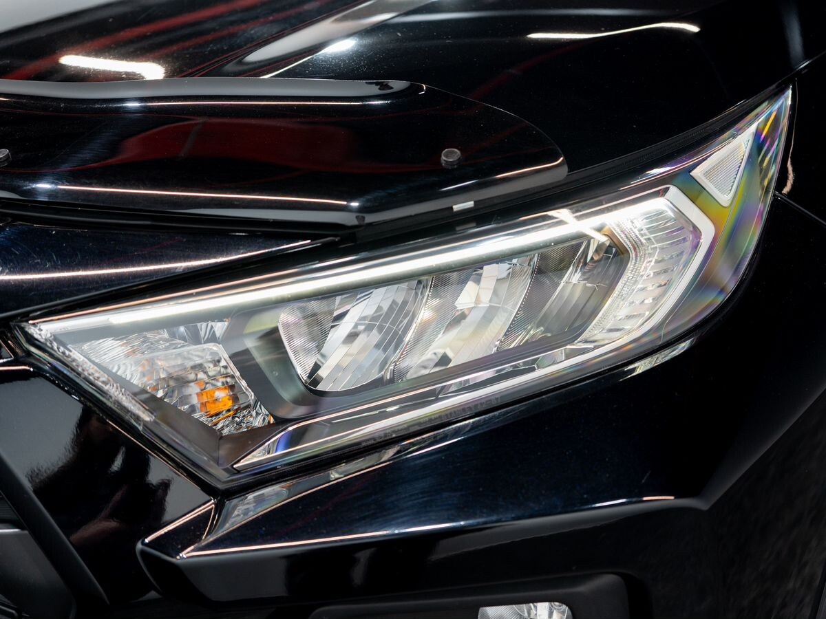 Toyota RAV4 2020 - фото автомобиля