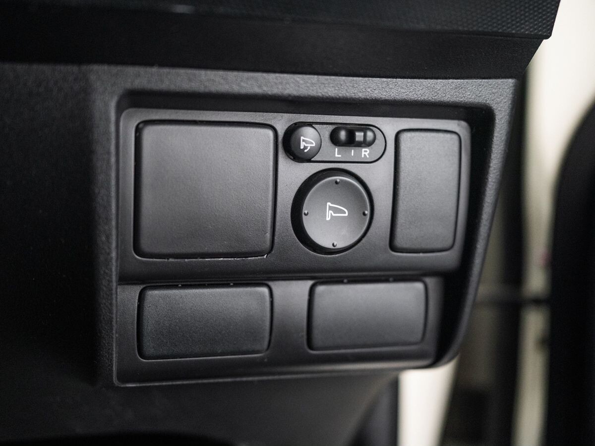 Honda Freed 2010 - фото автомобиля