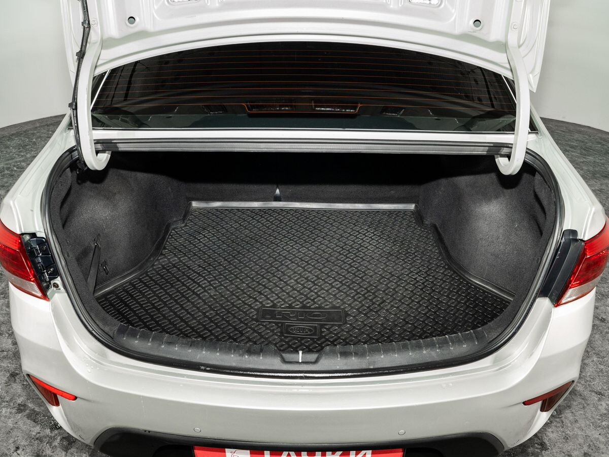 Kia Rio 2018 - фото автомобиля