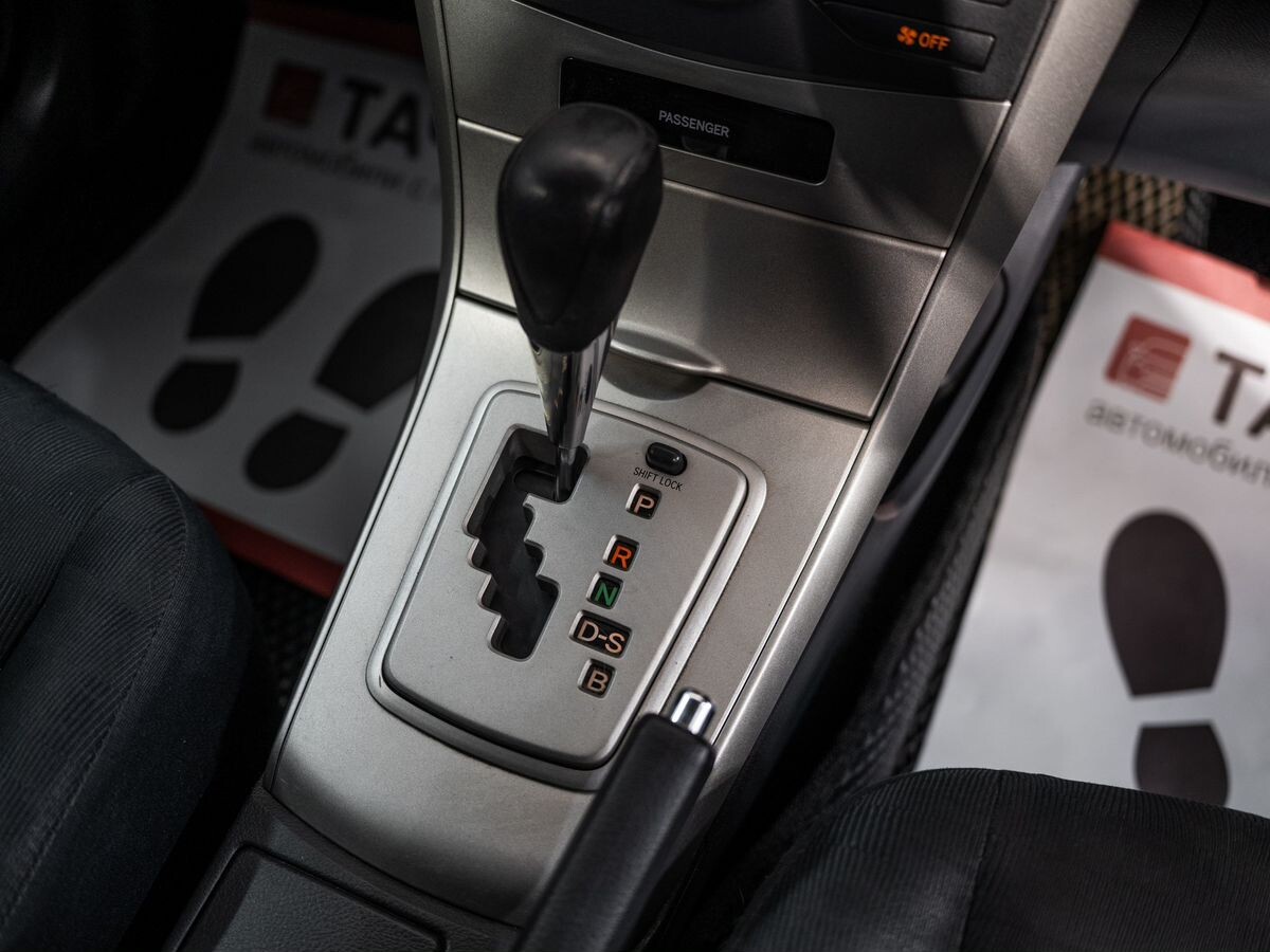 Toyota Corolla 2008 - фото автомобиля