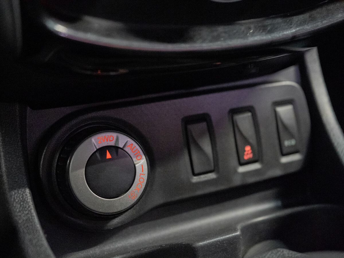 Nissan Terrano 2016 - фото автомобиля