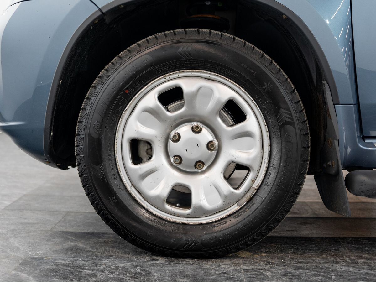 Nissan Terrano 2016 - фото автомобиля