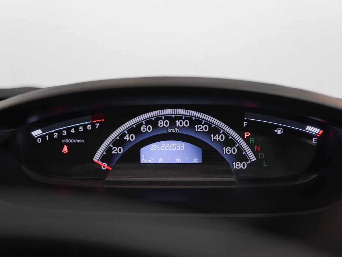 Honda Freed 2010 - фото автомобиля