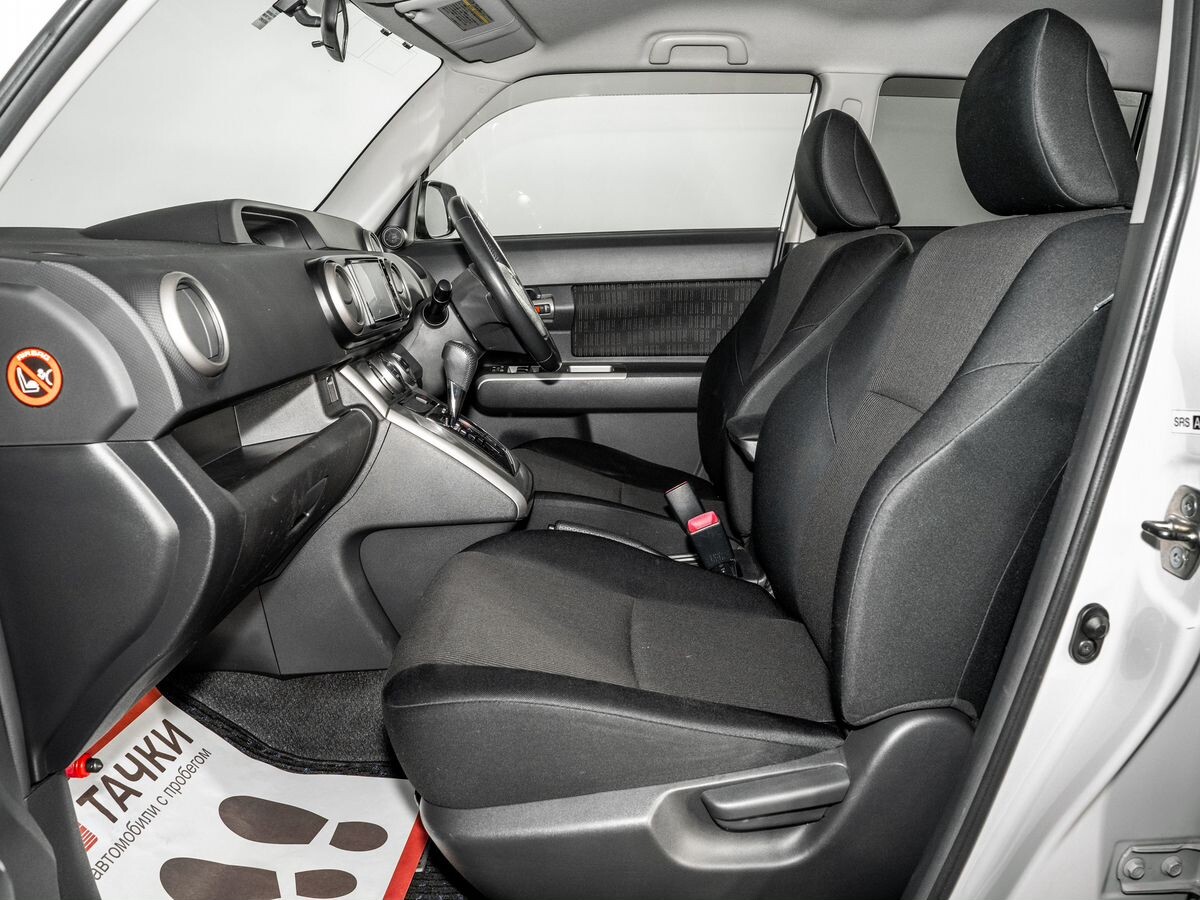 Toyota Corolla Rumion 2015 - фото автомобиля