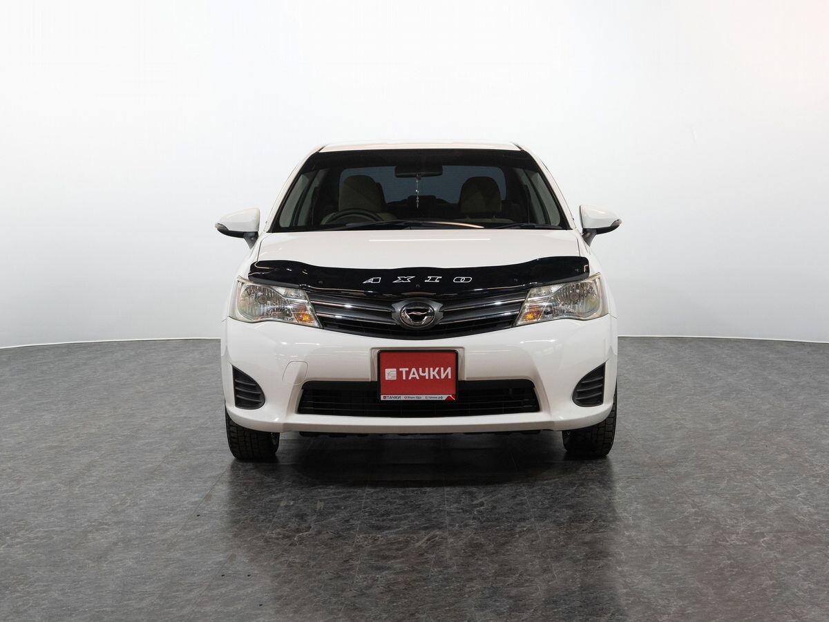 Toyota Corolla 2012 - фото автомобиля