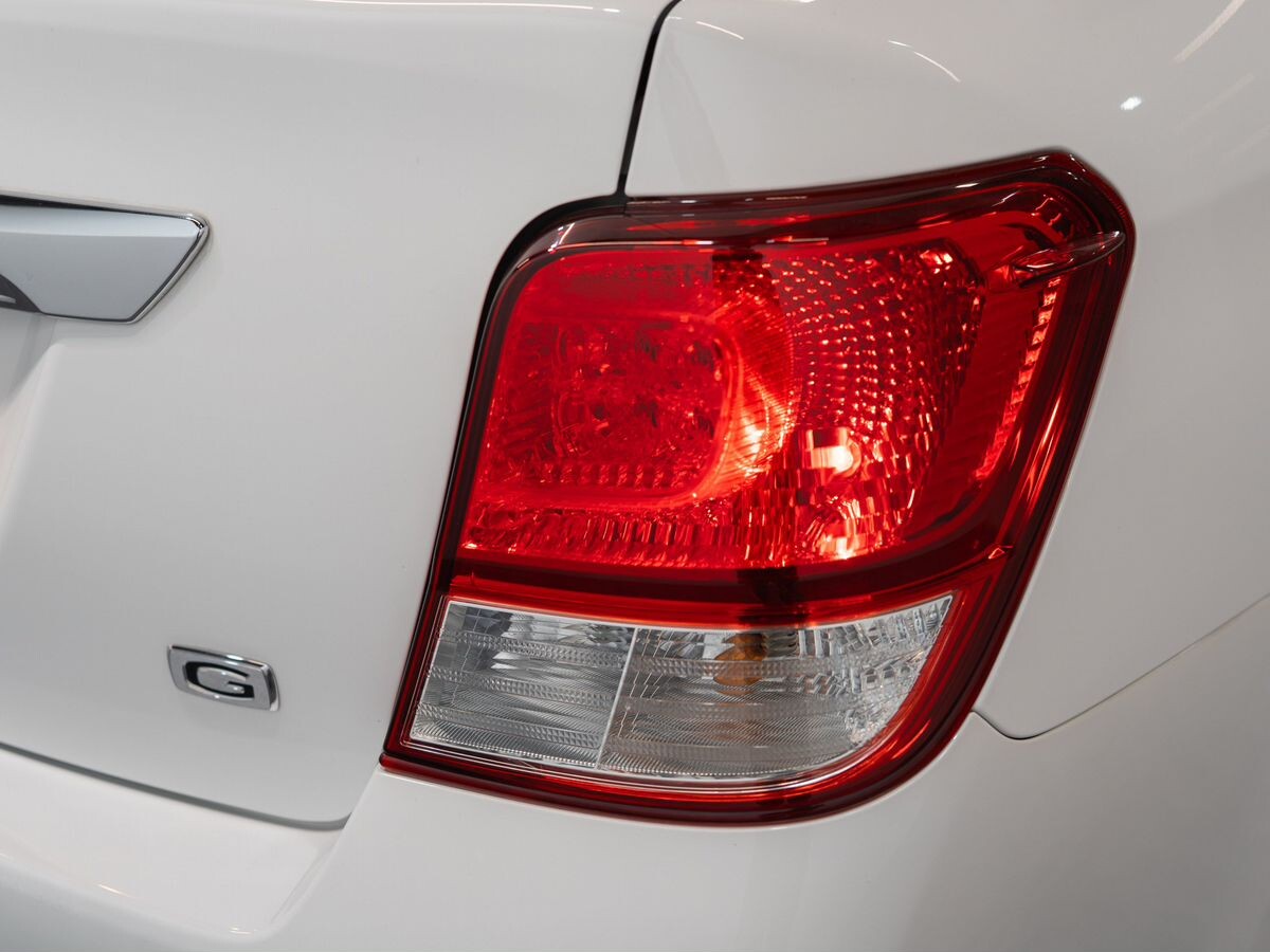 Toyota Corolla 2012 - фото автомобиля