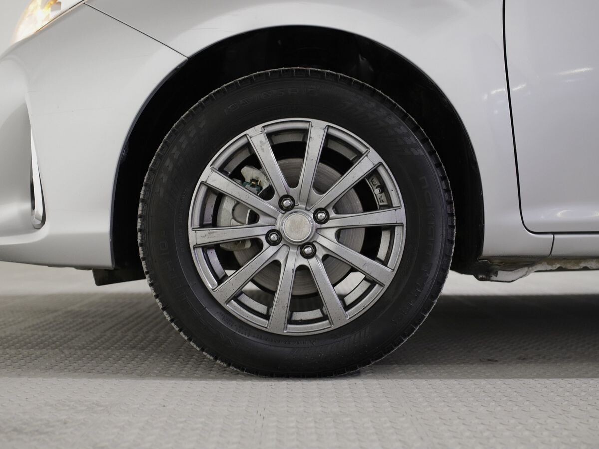 Toyota Corolla 2017 - фото автомобиля