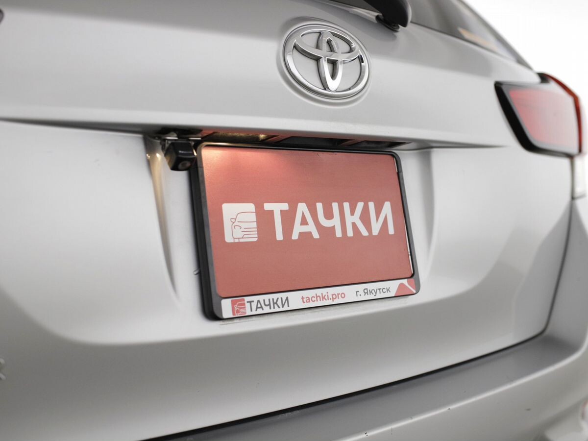 Toyota Corolla 2017 - фото автомобиля