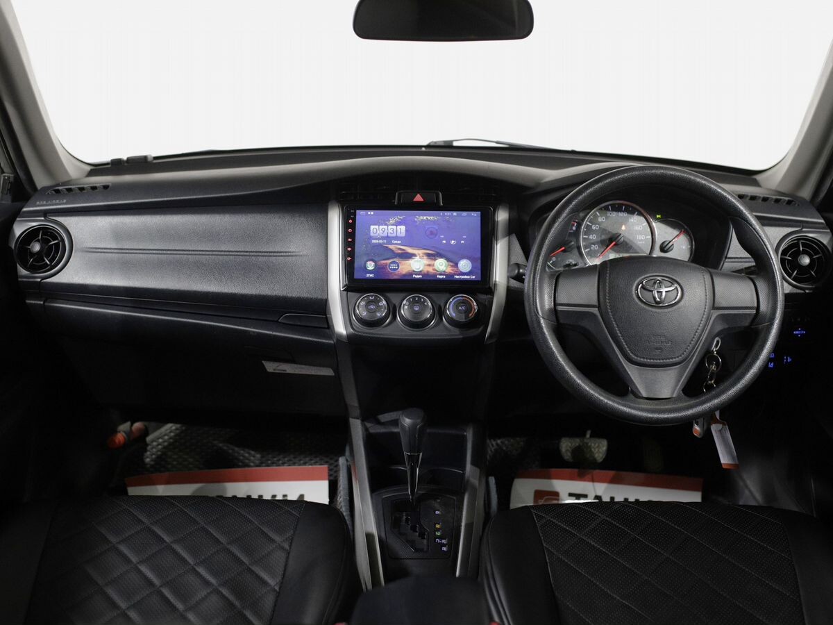 Toyota Corolla 2017 - фото автомобиля