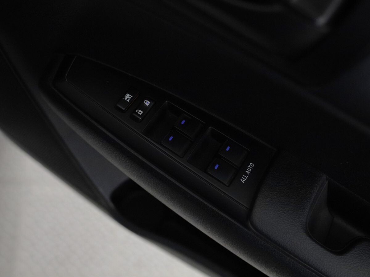 Toyota Corolla 2017 - фото автомобиля